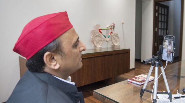 Akhilesh-Yadav-video-call